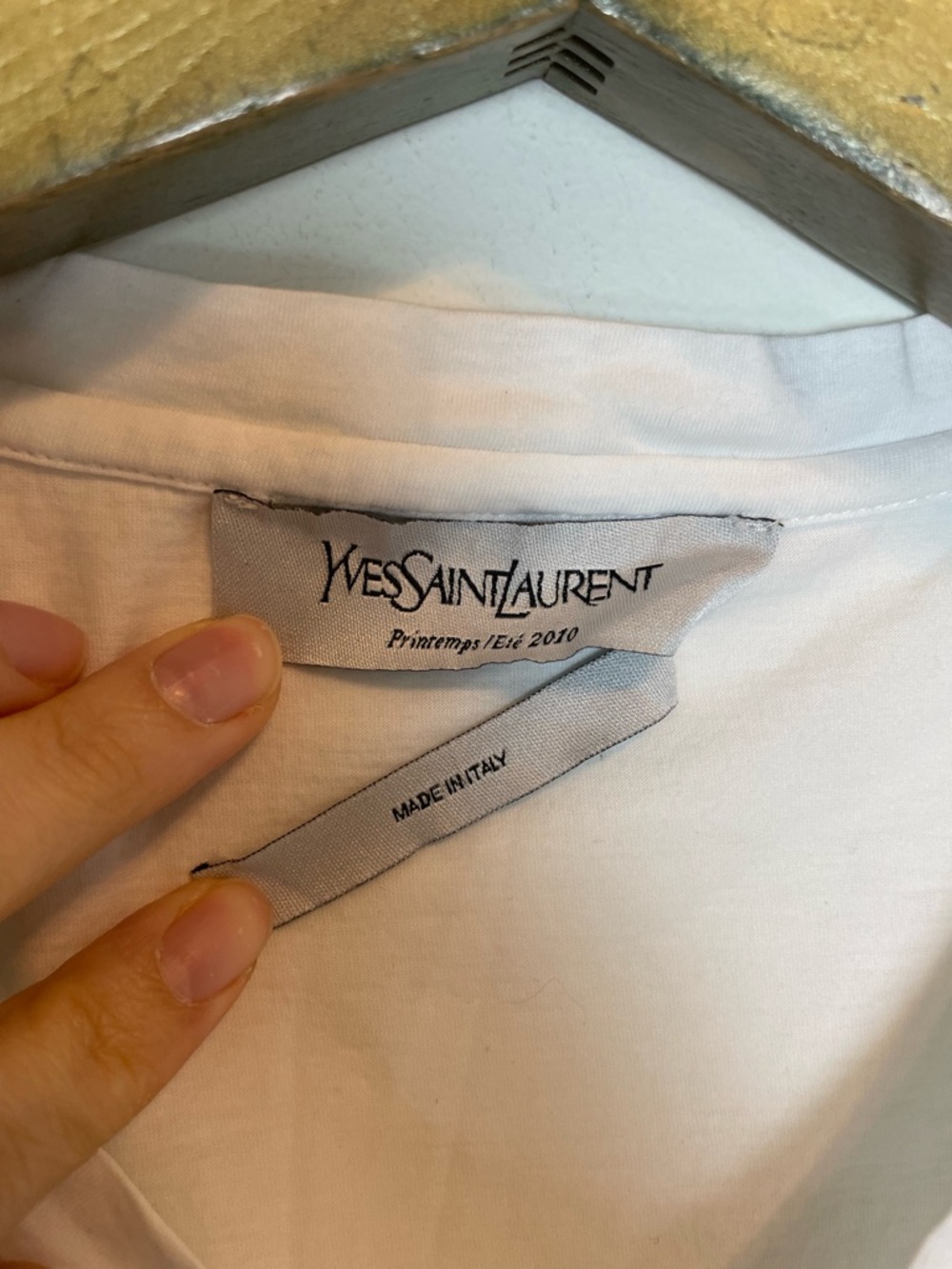 YSL Yves Saint Laurent Logo Graphic Sleeveless Strawberry T-Shirt Top Blouse \ S - Picture 8 of 10